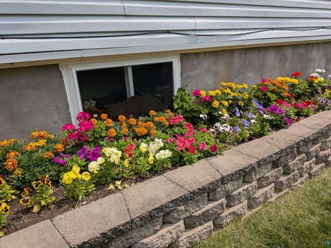 Tiny photo for 1815 Piedmont Ave, Duluth, MN 55811 (MLS # 6125598)