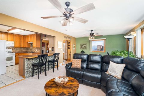 Tiny photo for 1815 Piedmont Ave, Duluth, MN 55811 (MLS # 6125598)