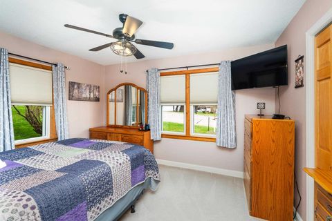 Tiny photo for 1815 Piedmont Ave, Duluth, MN 55811 (MLS # 6125598)