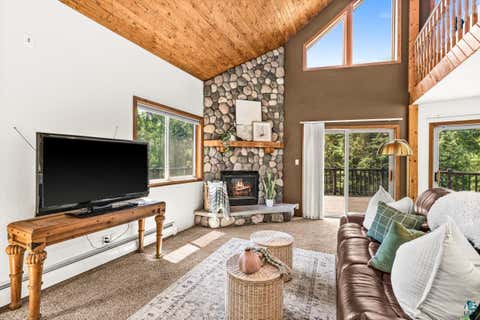Tiny photo for 4040 Normanna Rd, Duluth, MN 55803 (MLS # 6126744)