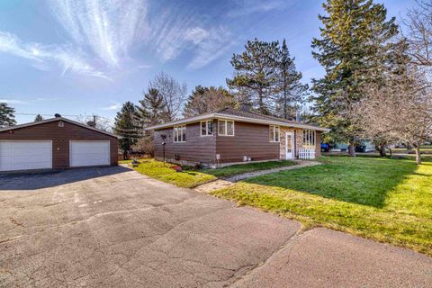 Tiny photo for 210 W Mulberry St, Duluth, MN 55811 (MLS # 6122957)