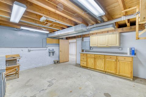 Tiny photo for 210 W Mulberry St, Duluth, MN 55811 (MLS # 6122957)