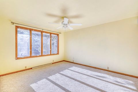Tiny photo for 210 W Mulberry St, Duluth, MN 55811 (MLS # 6122957)
