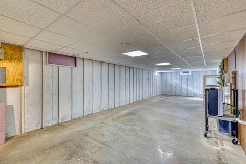 Tiny photo for 210 W Mulberry St, Duluth, MN 55811 (MLS # 6122957)