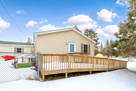 Tiny photo for 21 Minnesota St, Sandstone, MN 55072 (MLS # 6123656)