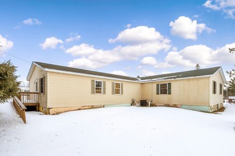 Tiny photo for 21 Minnesota St, Sandstone, MN 55072 (MLS # 6123656)
