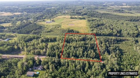 Photo of 2 Green Haven Rd, Duluth, MN 55810 (MLS # 6125155)