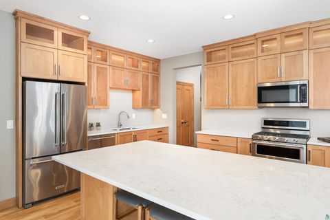 Tiny photo for 4966 Greystone St, Hermantown, MN 55811 (MLS # 6123889)