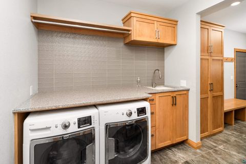 Tiny photo for 4966 Greystone St, Hermantown, MN 55811 (MLS # 6123889)