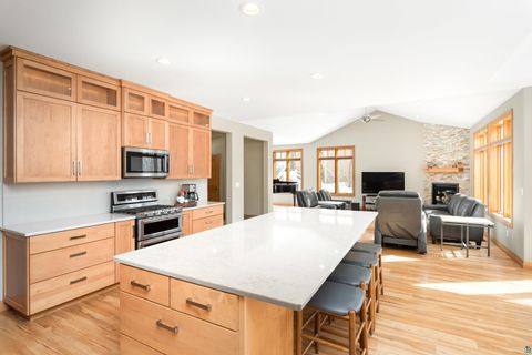 Tiny photo for 4966 Greystone St, Hermantown, MN 55811 (MLS # 6123889)