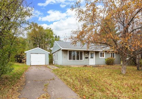 Photo of 88 Banks Blvd, Silver Bay, MN 55614 (MLS # 6122735)