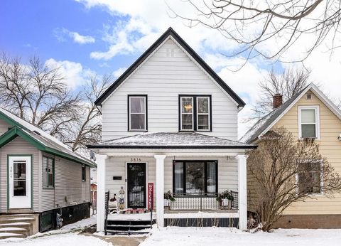Tiny photo for 3816 W 5th St, Duluth, MN 55807 (MLS # 6123067)
