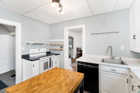 Tiny photo for 202 N 40th Ave E Ave, Duluth, MN 55804 (MLS # 6125022)