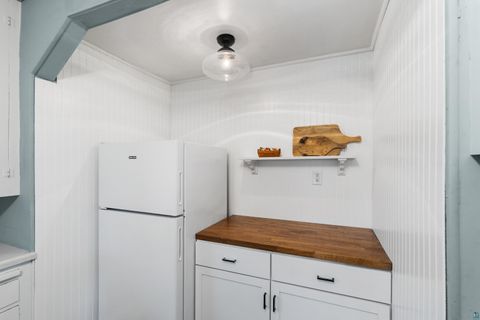 Tiny photo for 202 N 40th Ave E Ave, Duluth, MN 55804 (MLS # 6125022)