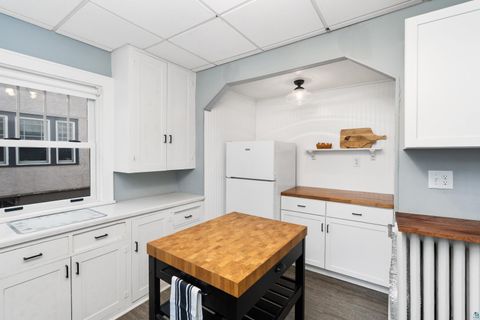 Tiny photo for 202 N 40th Ave E Ave, Duluth, MN 55804 (MLS # 6125022)