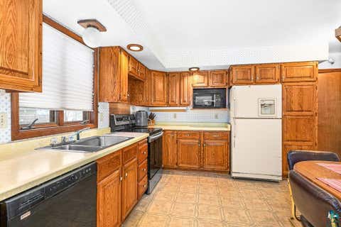 Tiny photo for 4615 Cooke St, Duluth, MN 55804 (MLS # 6127072)