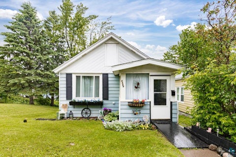 Photo of 1126 N 6th Ave E AVE, Duluth, MN 55805 (MLS # 6126433)