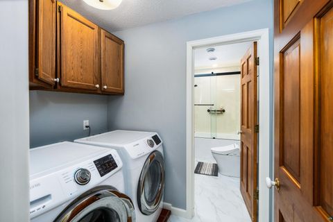 Tiny photo for 1701 Trail Dr, Duluth, MN 55803 (MLS # 6126379)