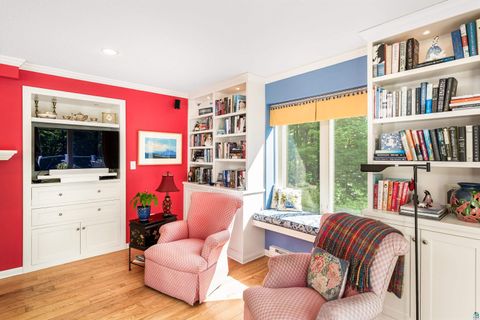 Tiny photo for 1701 Trail Dr, Duluth, MN 55803 (MLS # 6126379)