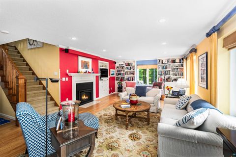 Tiny photo for 1701 Trail Dr, Duluth, MN 55803 (MLS # 6126379)