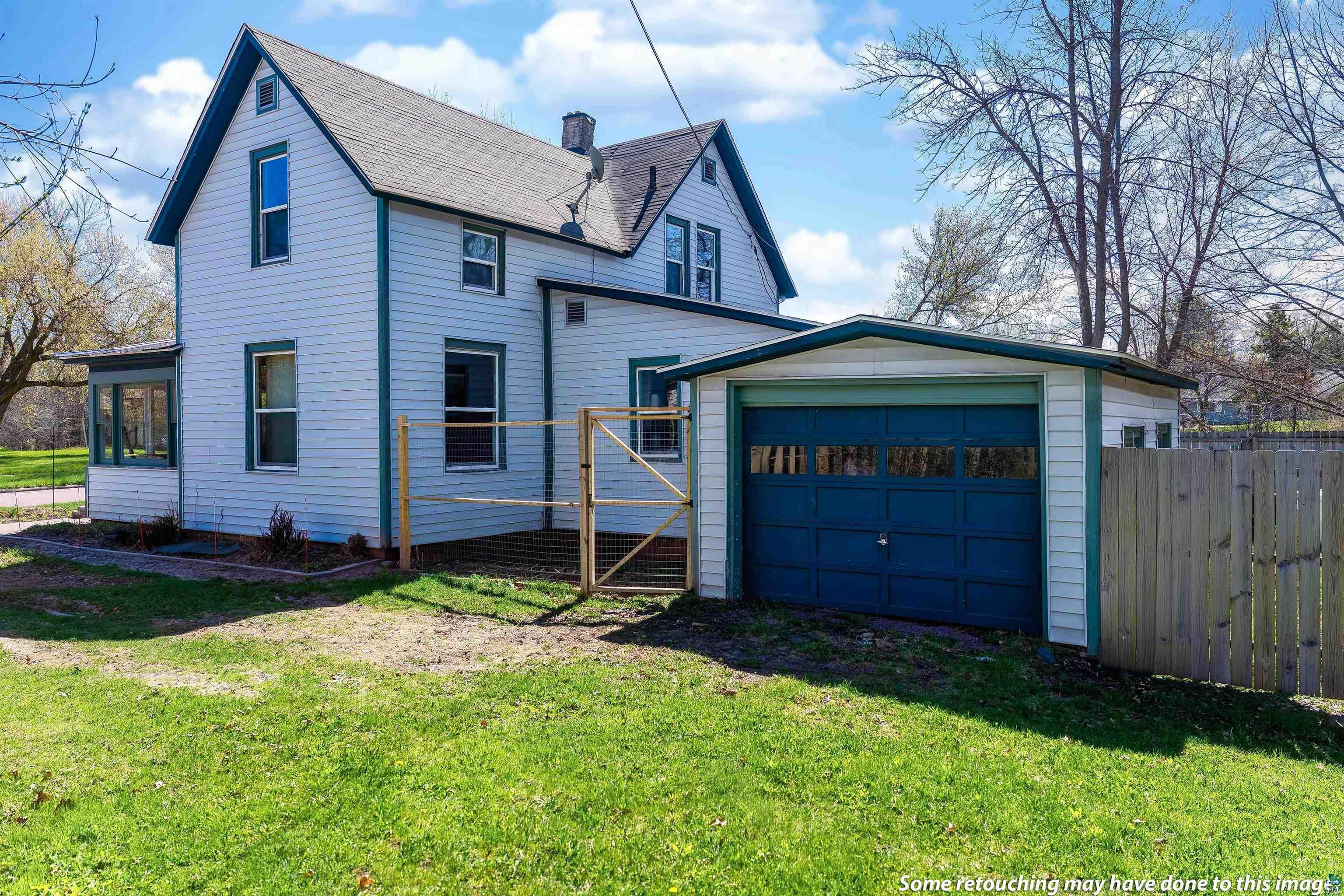 315 6th Ave W