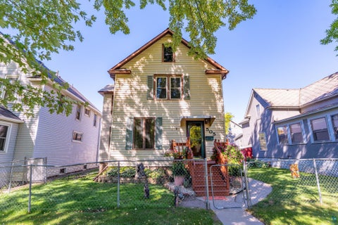 Tiny photo for 505 S 6th St, Virginia, MN 55792 (MLS # 6128273)