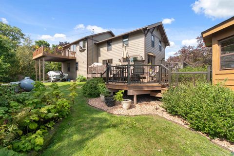 Tiny photo for 4 Lakeside Ct, Duluth, MN 55804 (MLS # 6124064)