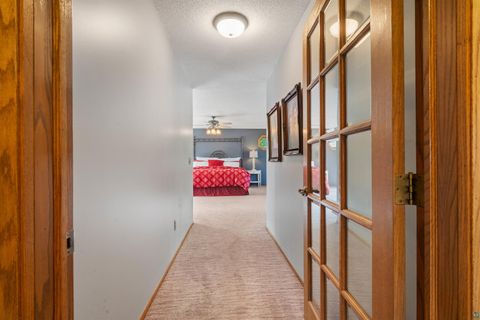 Tiny photo for 4 Lakeside Ct, Duluth, MN 55804 (MLS # 6124064)