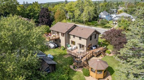 Tiny photo for 4 Lakeside Ct, Duluth, MN 55804 (MLS # 6124064)