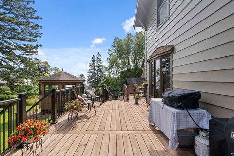 Tiny photo for 4 Lakeside Ct, Duluth, MN 55804 (MLS # 6124064)