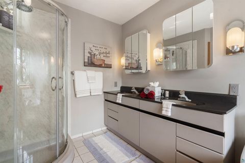 Tiny photo for 4 Lakeside Ct, Duluth, MN 55804 (MLS # 6124064)