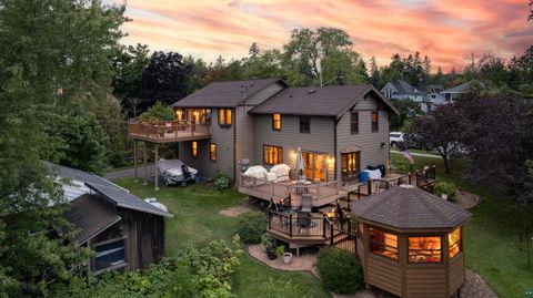 Tiny photo for 4 Lakeside Ct, Duluth, MN 55804 (MLS # 6124064)