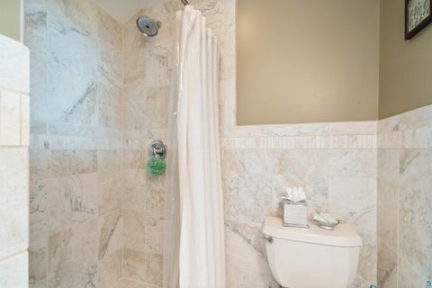 Tiny photo for 4 Lakeside Ct, Duluth, MN 55804 (MLS # 6124064)