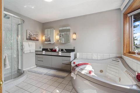 Tiny photo for 4 Lakeside Ct, Duluth, MN 55804 (MLS # 6124064)