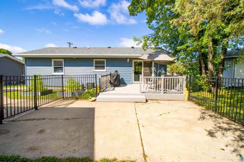 Tiny photo for 5432 Mineral Ave, Mountain Iron, MN 55768 (MLS # 6127555)
