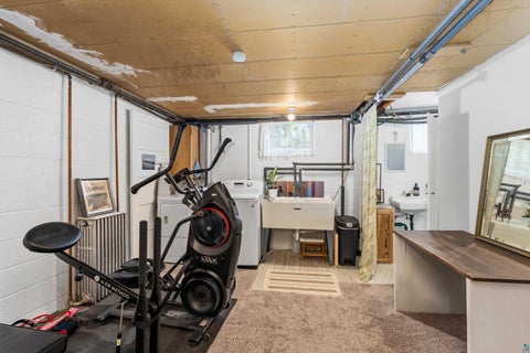 Tiny photo for 326 Stroll Ave, Duluth, MN 55811 (MLS # 6127832)