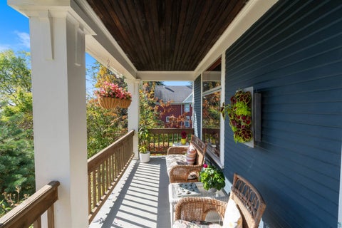 Tiny photo for 1015 W 4th Street, Duluth, MN 55806 (MLS # 6128219)