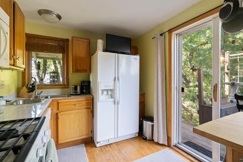 Tiny photo for 1015 W 4th Street, Duluth, MN 55806 (MLS # 6128219)