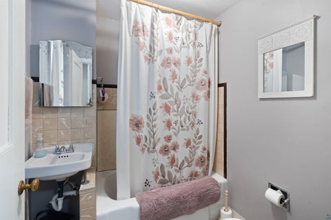 Tiny photo for 1015 W 4th Street, Duluth, MN 55806 (MLS # 6128219)