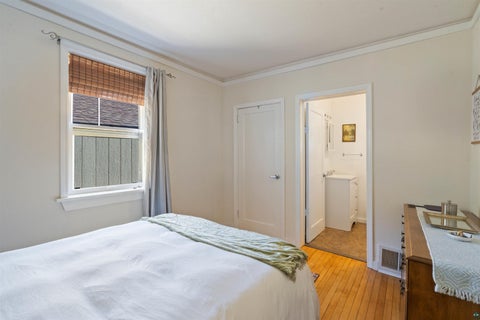 Tiny photo for 1015 W 4th Street, Duluth, MN 55806 (MLS # 6128219)