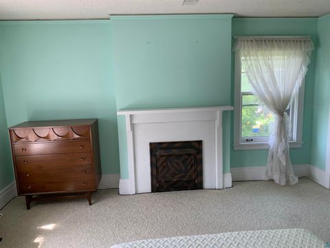 Tiny photo for 1411 E 4th St, Duluth, MN 55805 (MLS # 6125039)