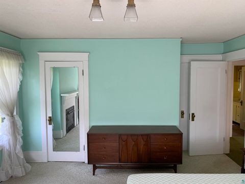 Tiny photo for 1411 E 4th St, Duluth, MN 55805 (MLS # 6125039)