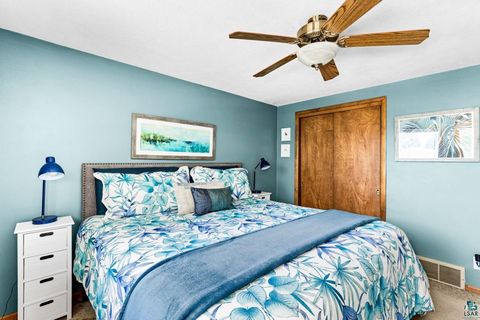 Tiny photo for 4119 Pitt St, Duluth, MN 55804 (MLS # 6126884)