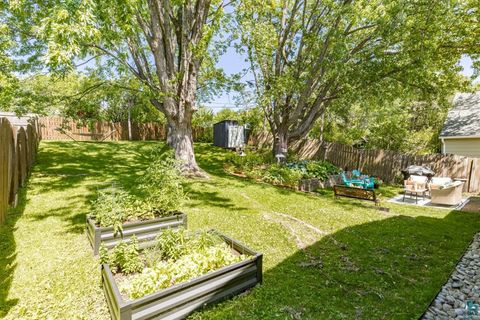 Tiny photo for 4119 Pitt St, Duluth, MN 55804 (MLS # 6126884)