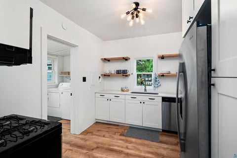 Tiny photo for 317 1st Ave, Two Harbors, MN 55616 (MLS # 6127572)