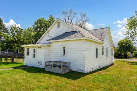 Tiny photo for 317 1st Ave, Two Harbors, MN 55616 (MLS # 6127572)