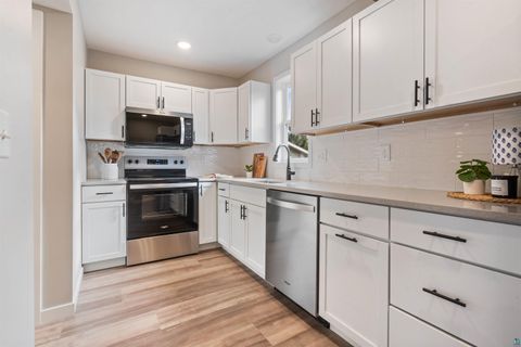 Tiny photo for 2645 Hagberg St, Duluth, MN 55811 (MLS # 6125037)