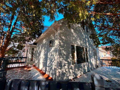 Photo of 2229 W 7th St, Duluth, MN 55806 (MLS # 6123406)