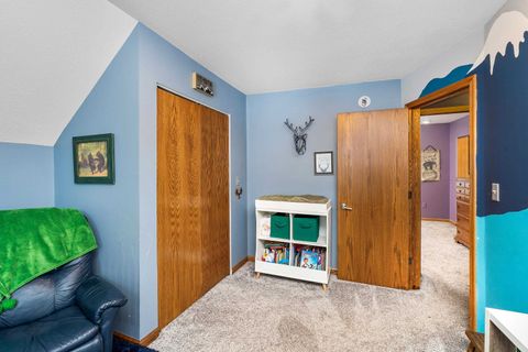 Tiny photo for 811 N 56th Ave W Ave, Duluth, MN 55807 (MLS # 6123311)