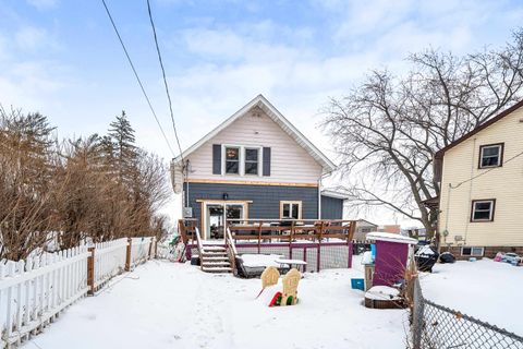 Tiny photo for 811 N 56th Ave W Ave, Duluth, MN 55807 (MLS # 6123311)